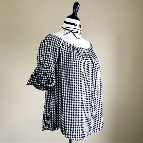 Old Navy Tops - Old Navy Off Shoulder Black White Gingham Top